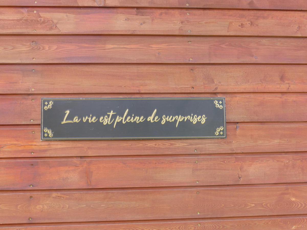 דירות Panissieres Mon Ptit Nid House Tiny House מראה חיצוני תמונה